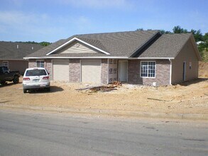 Building Photo - 650 S Rolla St