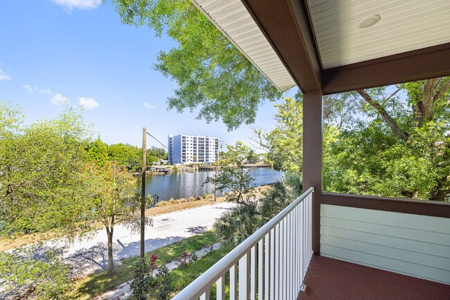 Building Photo - MODERN 4-BEDROOM TAMPA HOME | BUILT 2023 | FENCED YARD | PET FRIENDLY