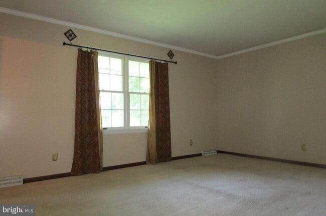 Building Photo - 13615 Pleasantville Rd