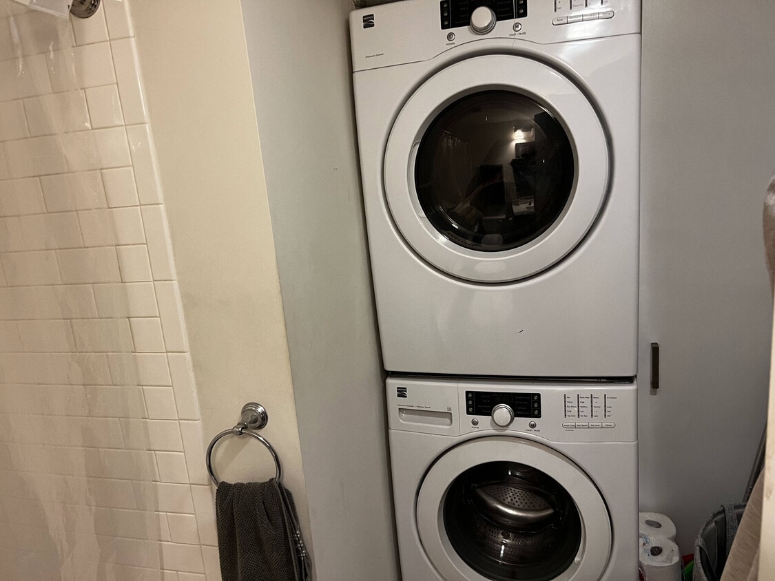 Building Photo - 691 Massachusetts Ave