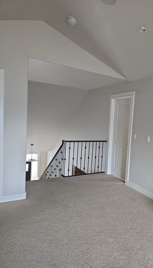 Foto del edificio - 3-Bedroom Home with RV Parking Near Valley River Center