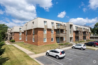 Building Photo - White Oaks Apartments