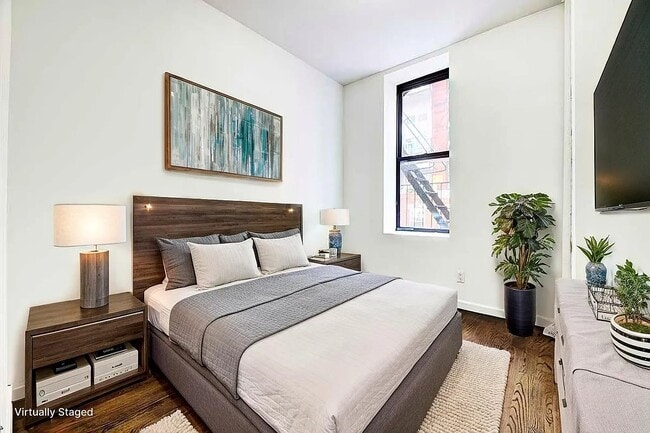 Building Photo - 248 Broome St