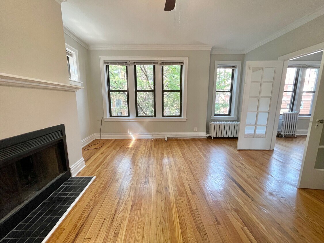 727 W Roscoe St Unit A2, Chicago, IL 60657 Apartments in Chicago, IL