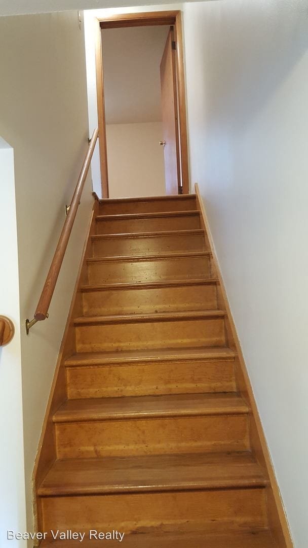 1195 Lynn St, Hopewell Township, PA 15001 Condo for Rent in Hopewell