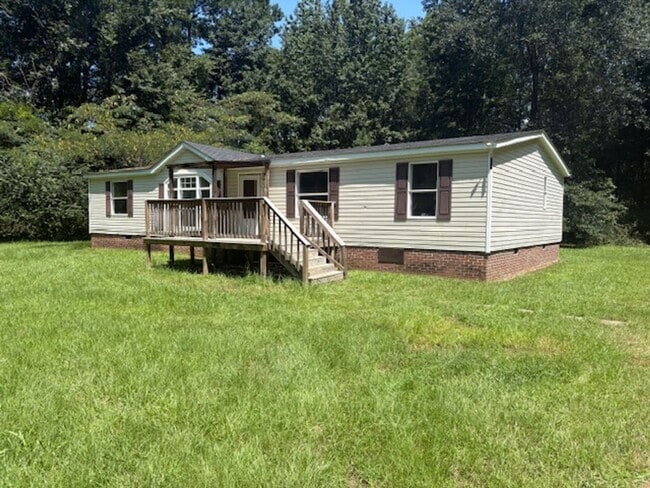 Building Photo - Renovated 3 Bedroom 2 Bath Home for Rent o...