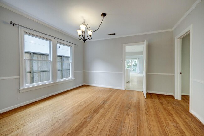 Foto del edificio - 2910 Plumb St