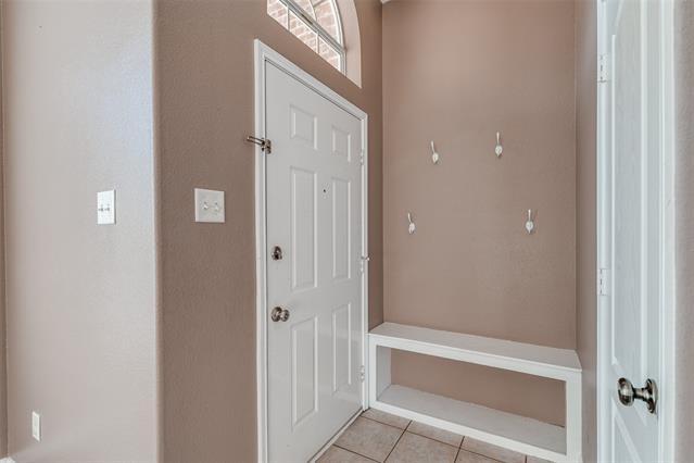 Building Photo - 9141 Winding River Dr