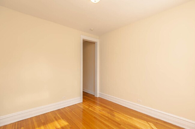 Foto del edificio - 4613 N Ashland Ave