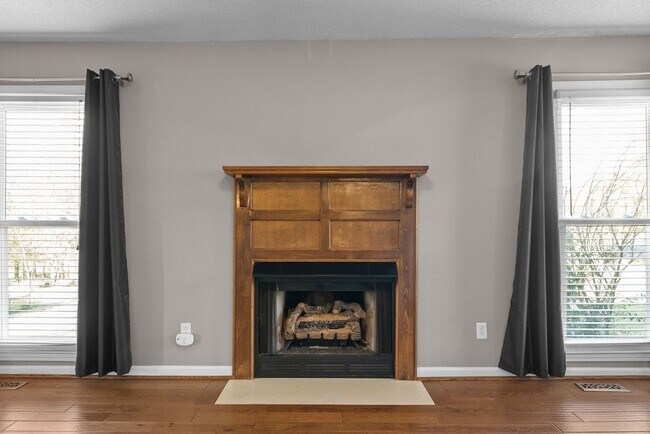 Foto del edificio - 4 Bedroom Home For Rent in St. B Area of Clarksville!