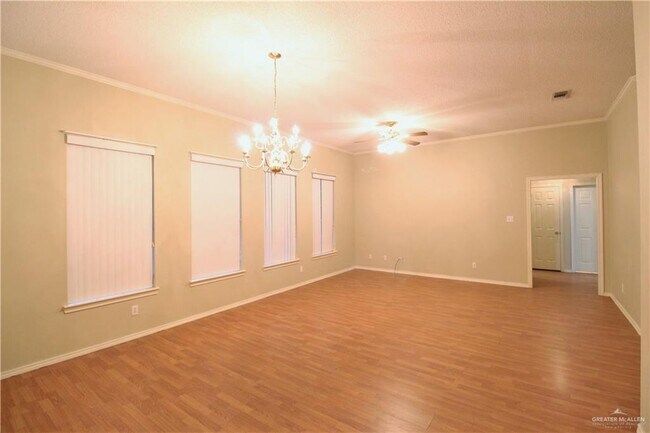 Building Photo - 7113 N 26th St