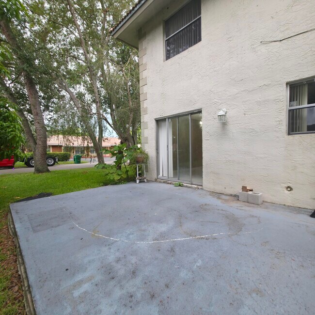 Foto del edificio - 11441 NW 41st St