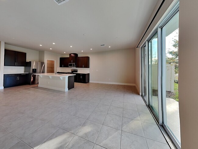 Foto del edificio - 1942 Holden Ridge Ln.