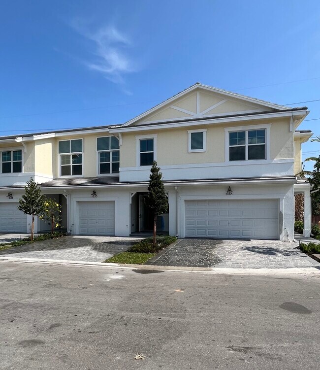 Photo - 631 Parsons Way Townhome