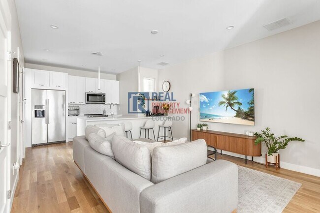 Foto del edificio - 1262 Yates St