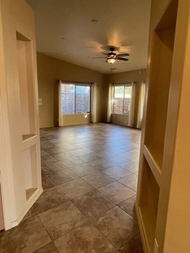 Building Photo - 1480 Javelina Hill