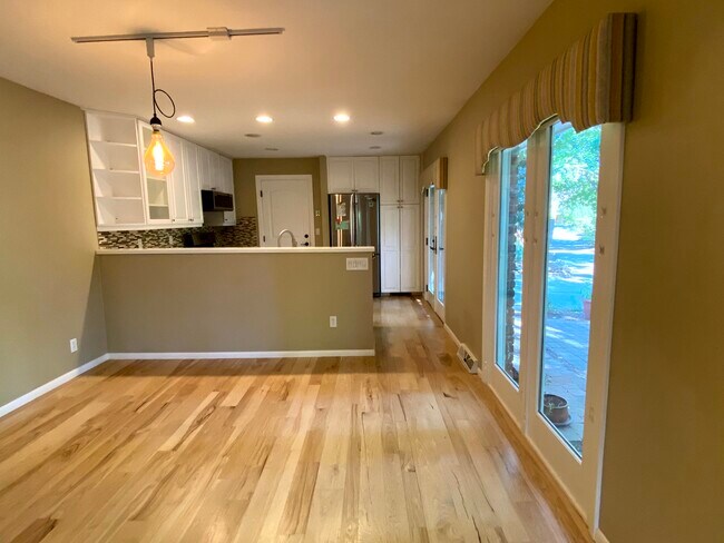Dinning area - 191 Pawnee Dr