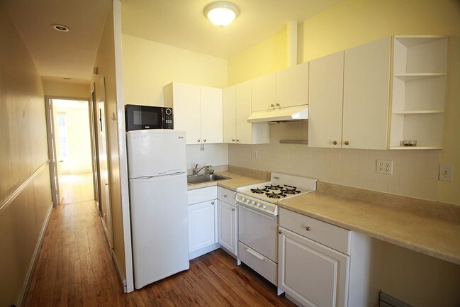 Building Photo - 2326 Second Avenue