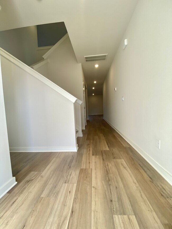 Foto del edificio - “Modern comfort meets Murfreesboro charm —...