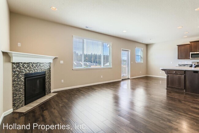 Foto del edificio - 5 br, 4 bath House - 16934 NW Anita St