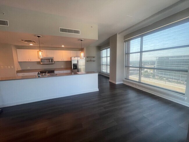 Foto del edificio - Units 1104 &amp; 1105 - First Security Center