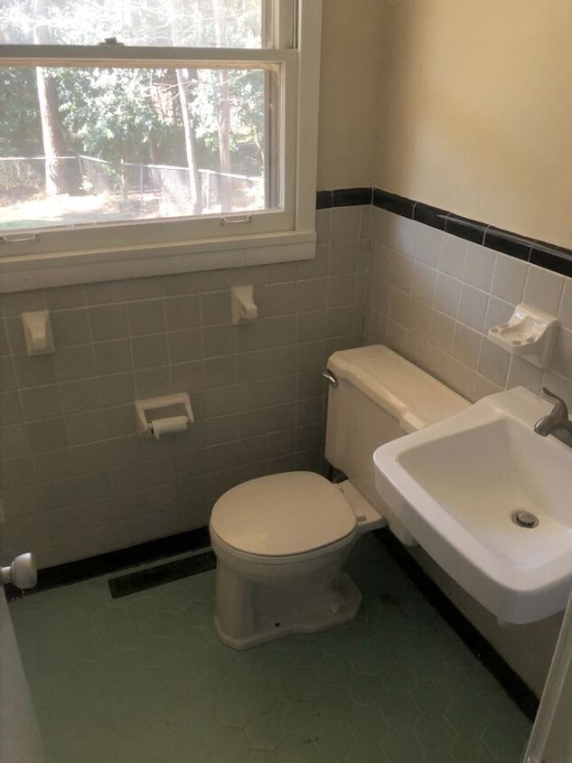 Foto principal - Huge Fenced in Backyard in a Great Auburn ...