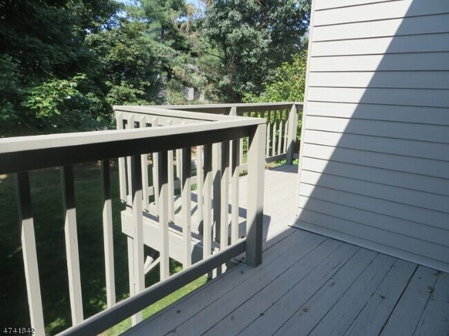 Building Photo - 204 Spruce Hills Dr