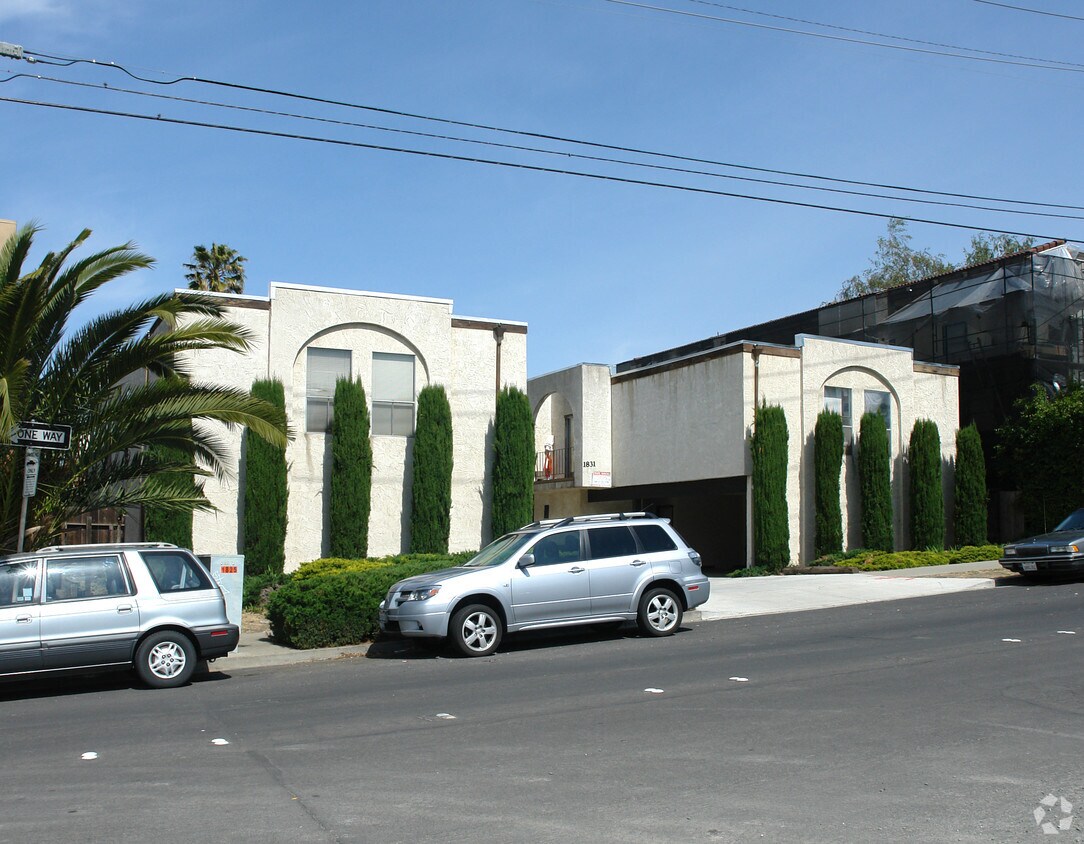 Building Photo - 1825-1831 Harrison St