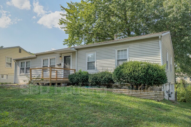 Primary Photo - 1404 N Pearl Dr