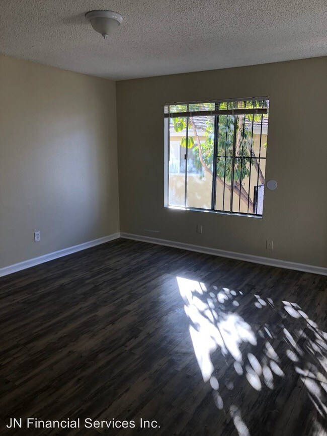 Building Photo - 3553 43rd St