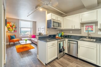 Flats on Fifth Apartments Open Kitchen - Flats on Fifth