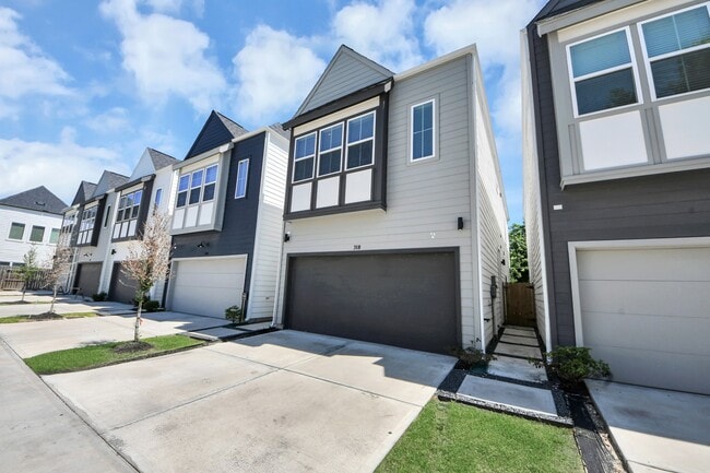 Foto del edificio - 318 Neyland St