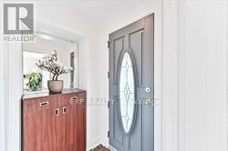 Photo du bâtiment - 40 PLAXTON(UPPER LEVEL) DRIVE