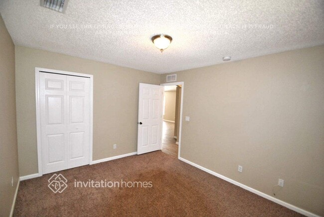 Building Photo - 1480 Waldrun St SE