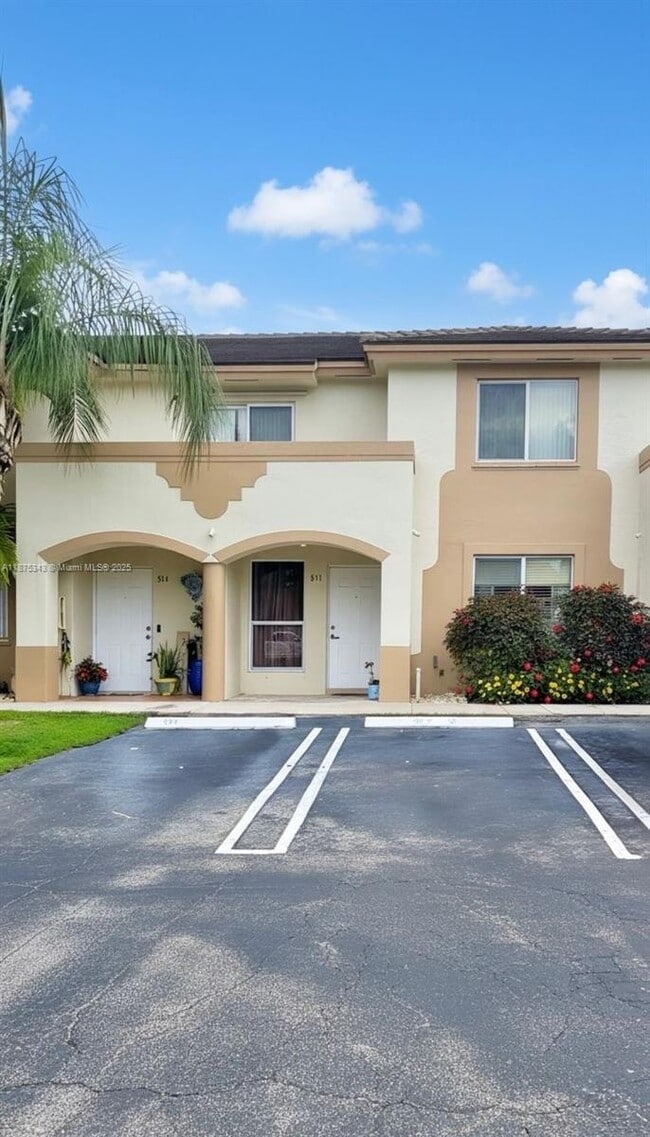 Building Photo - 6656 SW 116th Ct