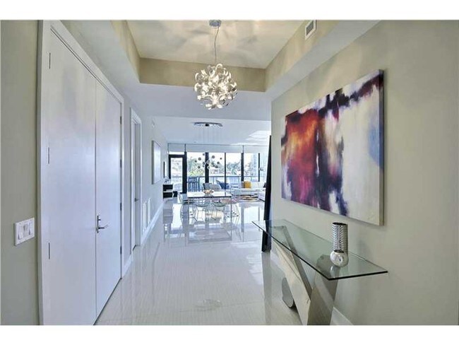 Building Photo - 60 Hendricks Is