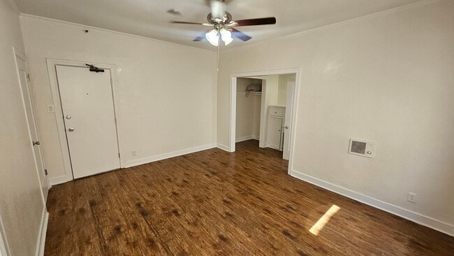 Photo - 727 S Coronado St (Los Angeles, CA) Apartment
