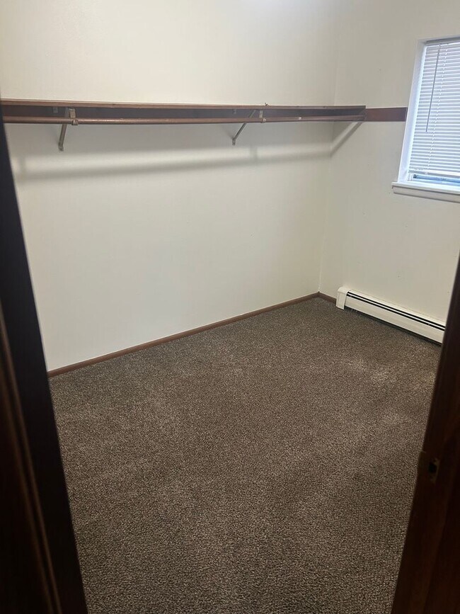 Foto del edificio - 10621 W Lincoln Ave