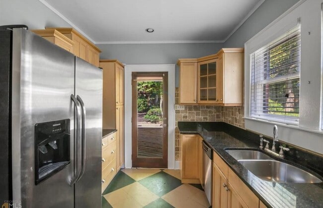 Photo - 1080 North Virginia Ave NE House