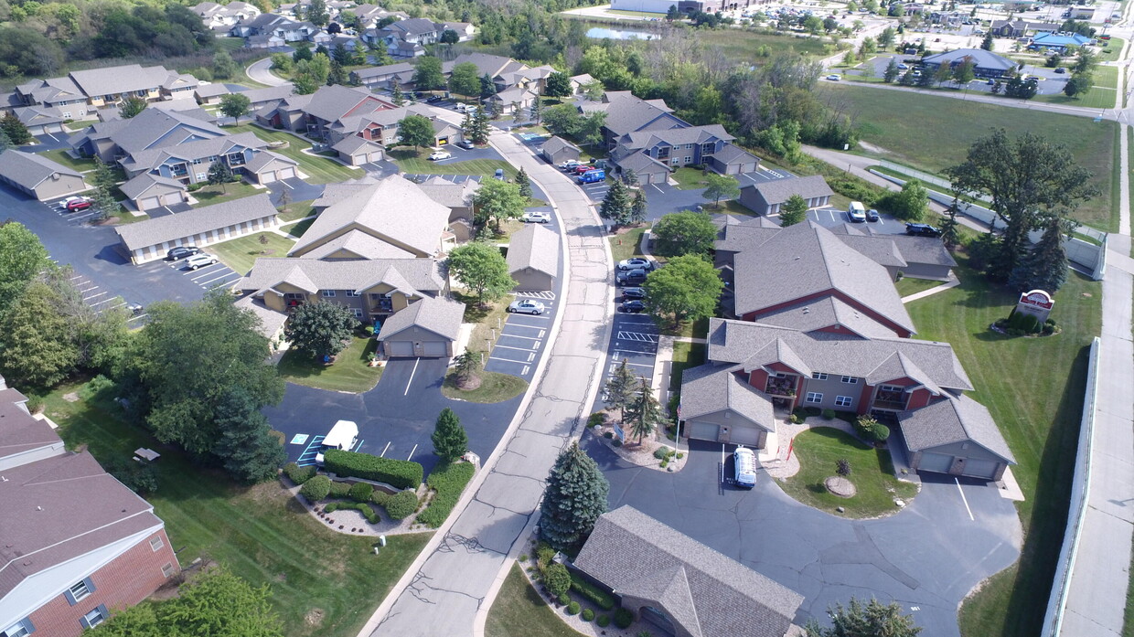 Foto principal - N67 W24833 Stonegate Ct
