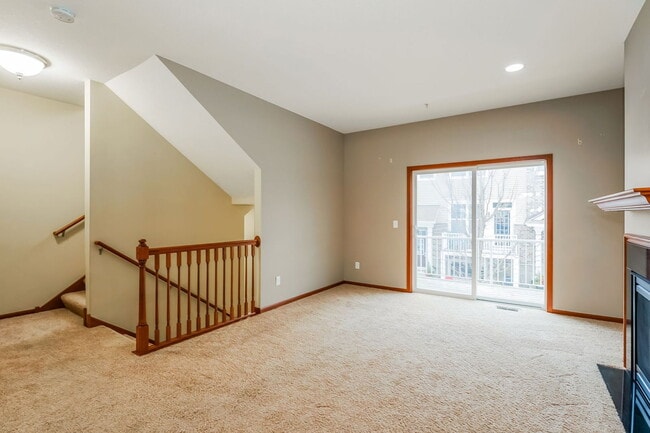 Foto del edificio - 1949 Commonwealth Blvd