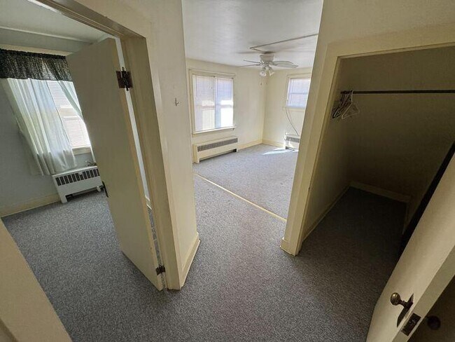 Foto del edificio - 212 W Pine Ave