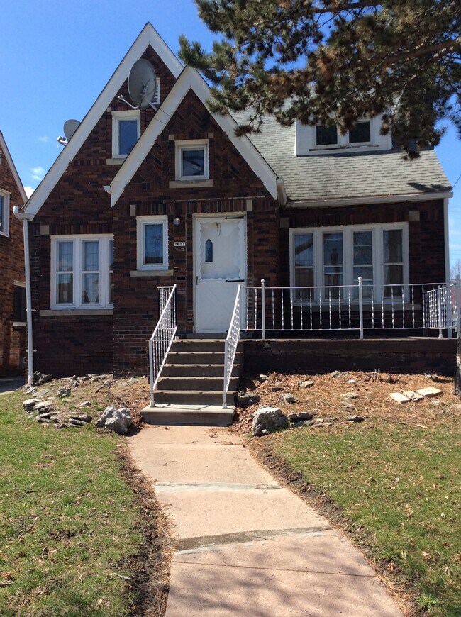 front of house - 7651 Freda St