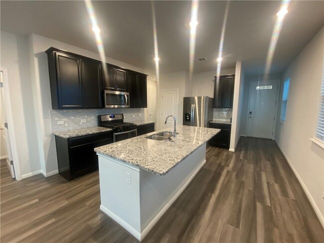 Building Photo - 6004 Wolf Pack Dr