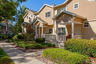 Building Photo - 9990 Scripps Vista Way