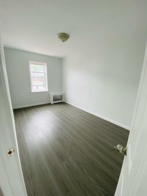 Foto del edificio - 1664 E 32nd St