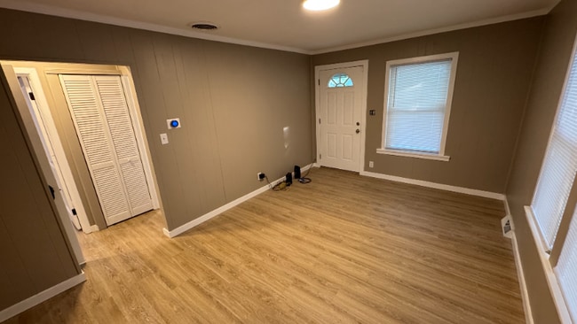 Foto del edificio - 404 W 5th St