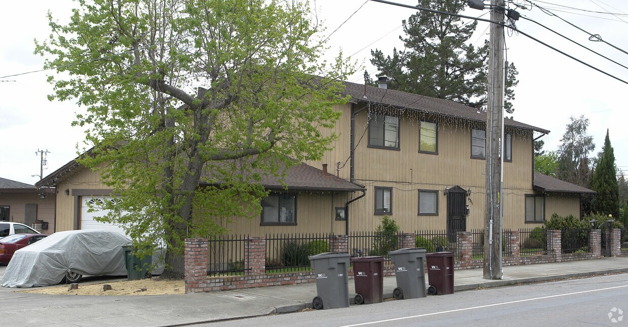 Building Photo - 4311 Heyer Ave