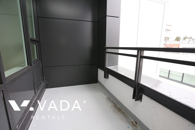 Photo du bâtiment - Forty Nine West 2 Bedroom Apartment For Re...