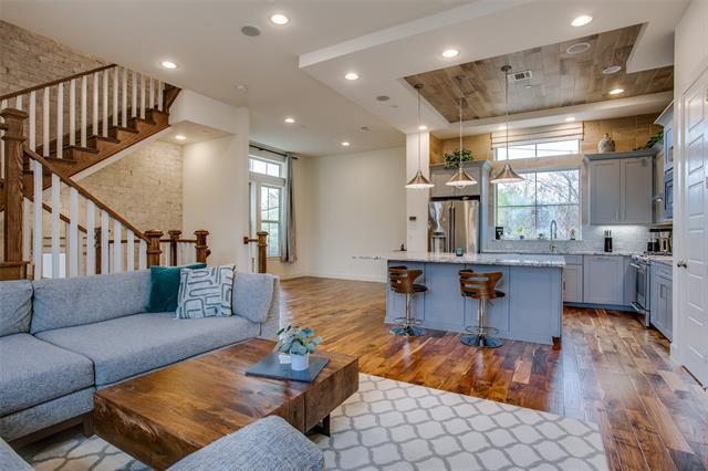 Foto del edificio - 1832 Stevens Bluff Ln